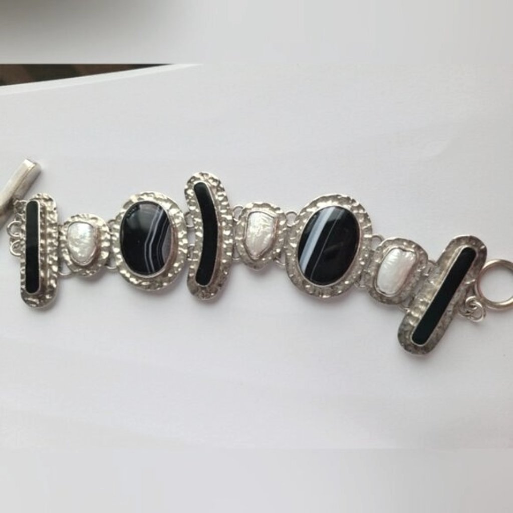 Beautiful Vintage Sterling Silver Chunky Boho Pearl Agate Statement Bracelet